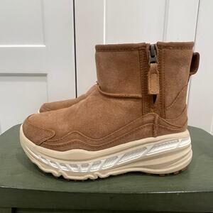 NEW UGG CLASSIC UNISEX BOOTS SZ 5 WOMENS - 9130